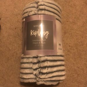 Kirklands soft warm & plush throw